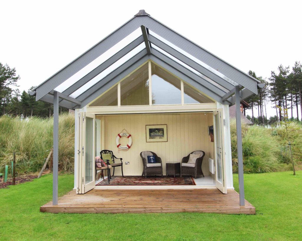 Garden Room with Glass Canopy by Mozolowski & Murray